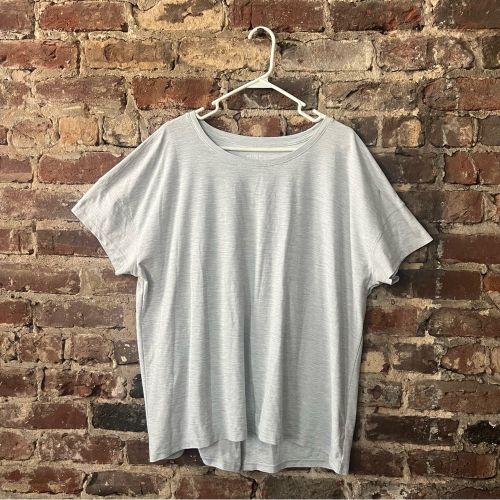 Old Navy Active Heather Gray Tee